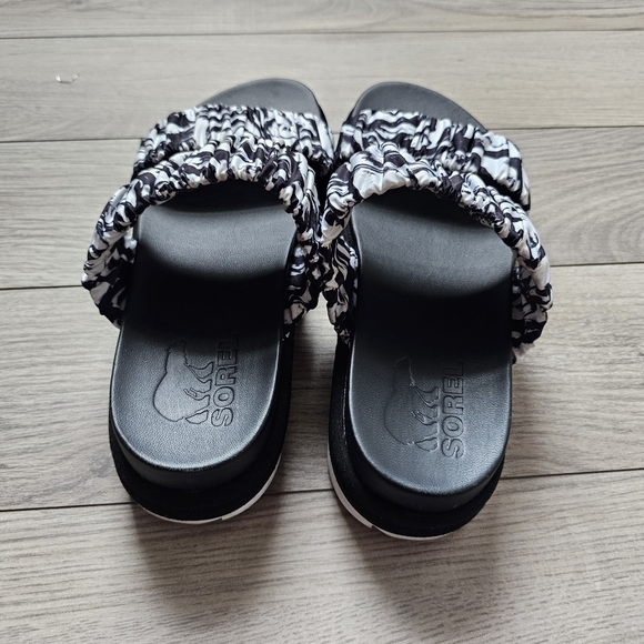 Sorel Women's Roaming Two Strap Slide Flat Sandal - Picture 5 of 7